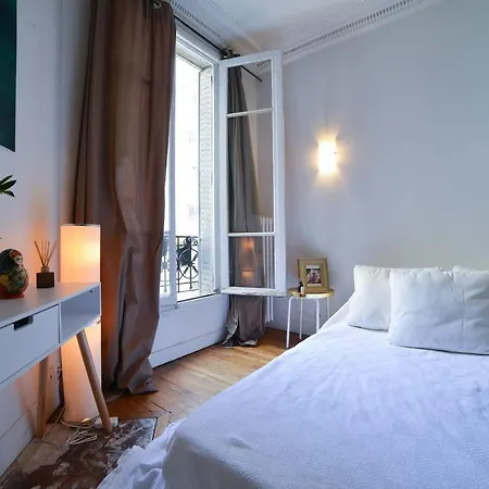 Gorgous At The Foot Of Montmartre Hill *