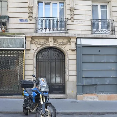 Appartamento Gorgous At The Foot Of Montmartre Hill Parigi